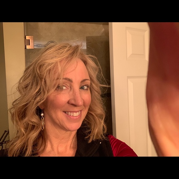 Meet your Posher, Sherri - Picture 1 of 1